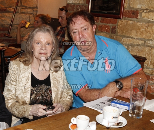 9997 Eva Pilarova Jan Kolomaznik