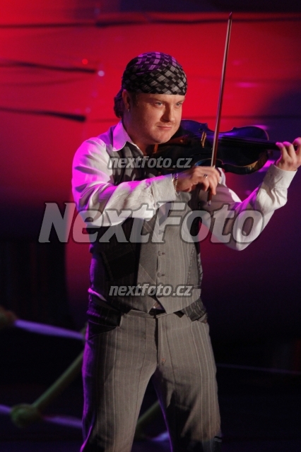 7333 Pavel Sporcl