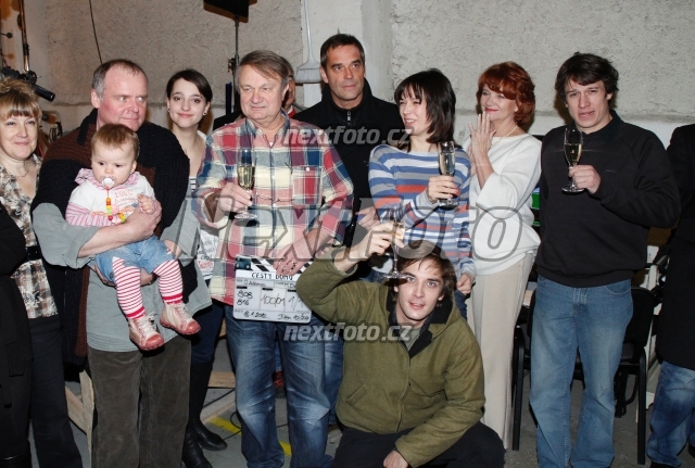 9711 Tereza Kostkova Carmen Mayerova Martin Kraus Jiri Adamec Miroslav Etzler Petra Horvathova Igor Bares