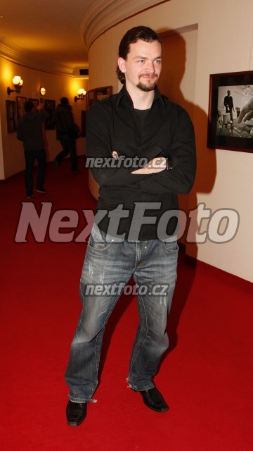 1806 Dusan Vitazek
